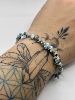 Pulseira de larimar cascalho na internet