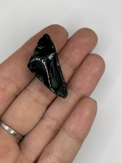 Obsidiana negra bruta p
