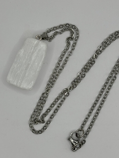 Colar selenita - bruta - comprar online