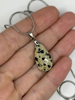 Colar gota facetado jaspe dálmata - comprar online