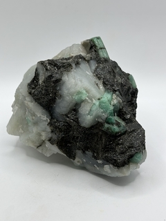 Esmeralda na matriz 405g