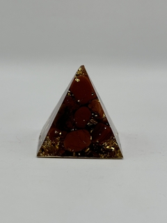 Orgonite pirâmide - Vale Dos Sonhos Artes