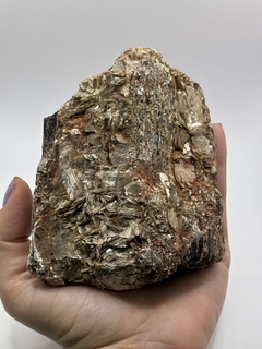 Turmalina negra com mica e granada 900gr na internet