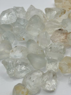 Pedra do Ano 2025 - Topázio Branco M - Vale Dos Sonhos Artes