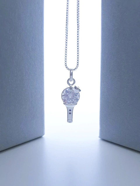 Ami Lightstick Necklace