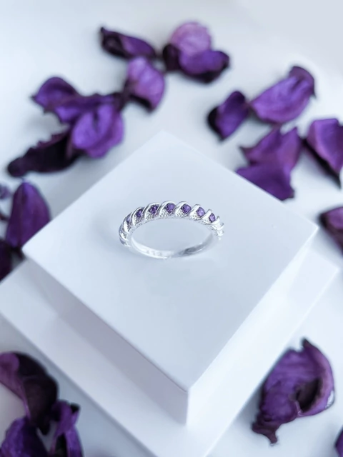 Seven Purple Ring