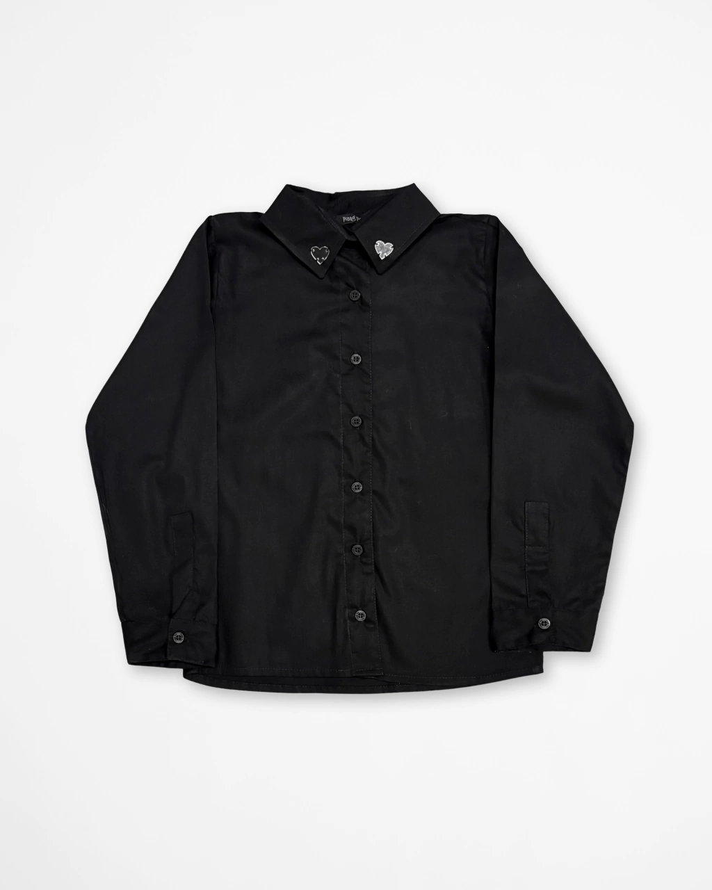 Camisa Preta Básica com Gola de Corações