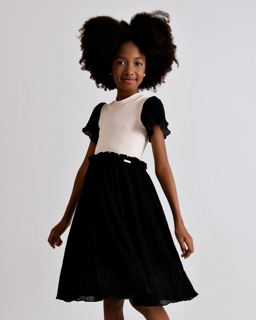 Vestido Rosê com Saia Plissada Preta