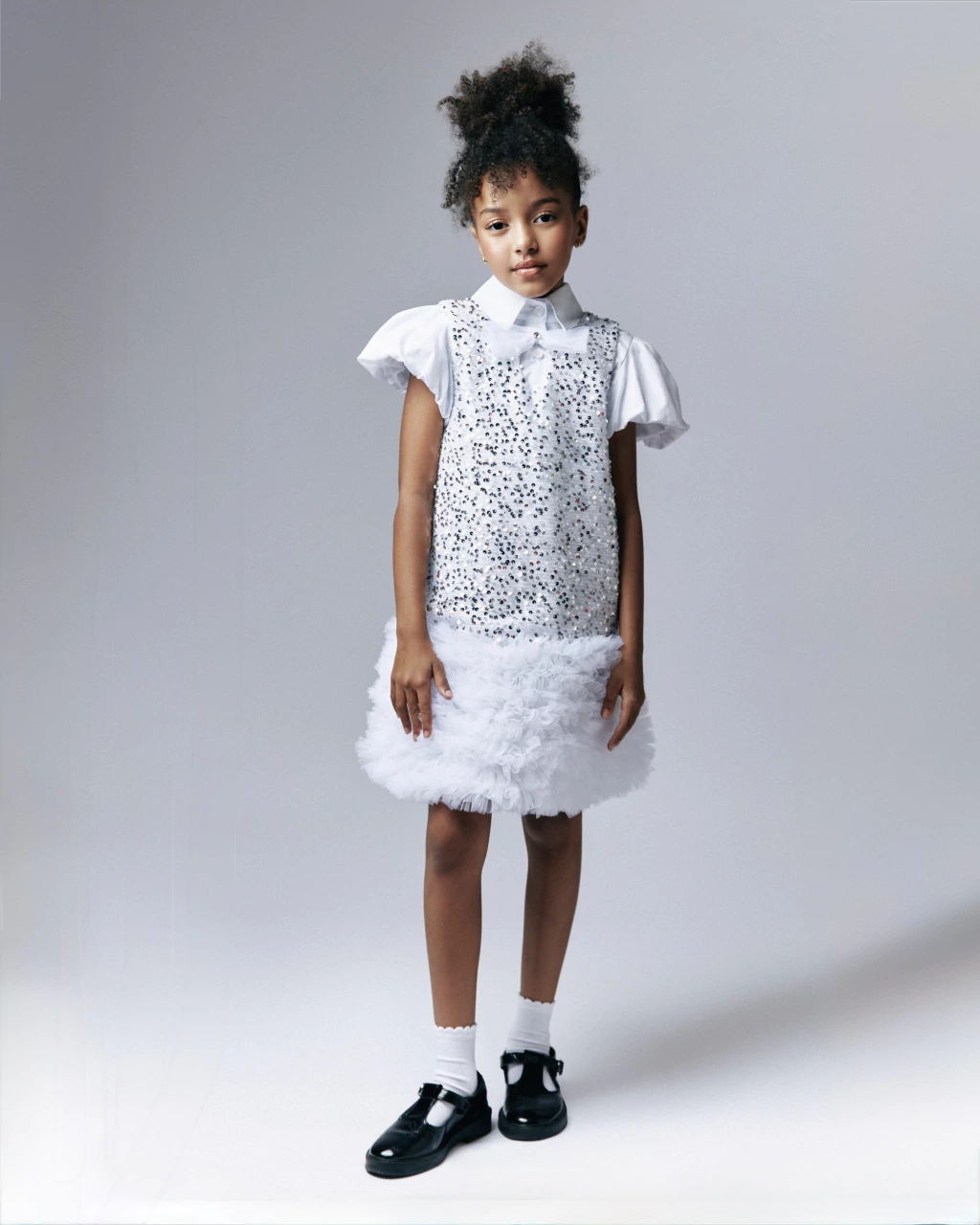 Vestido Branco e Prata com Saia de Frufrus