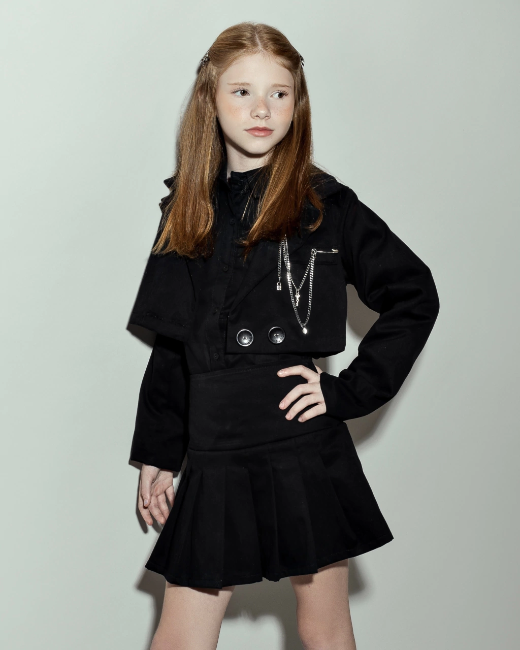 Blazer Cropped com Correntes Poly