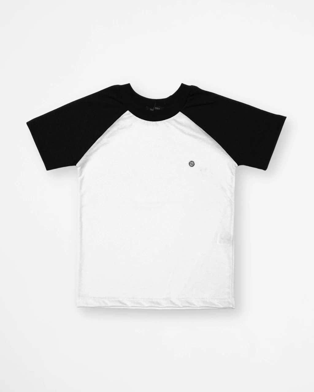 Camiseta Raglan Branca e Preta