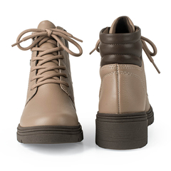Bota Dakota Em Couro Bege D0451 (2700)