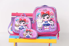 Mochila, Lancheira e Estojo LOL 2579 na internet