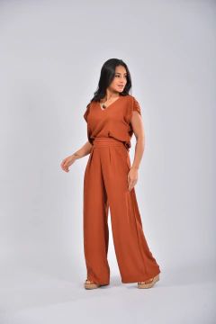 Pantalona Drapeada na internet