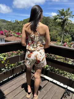 Short Antônia na internet