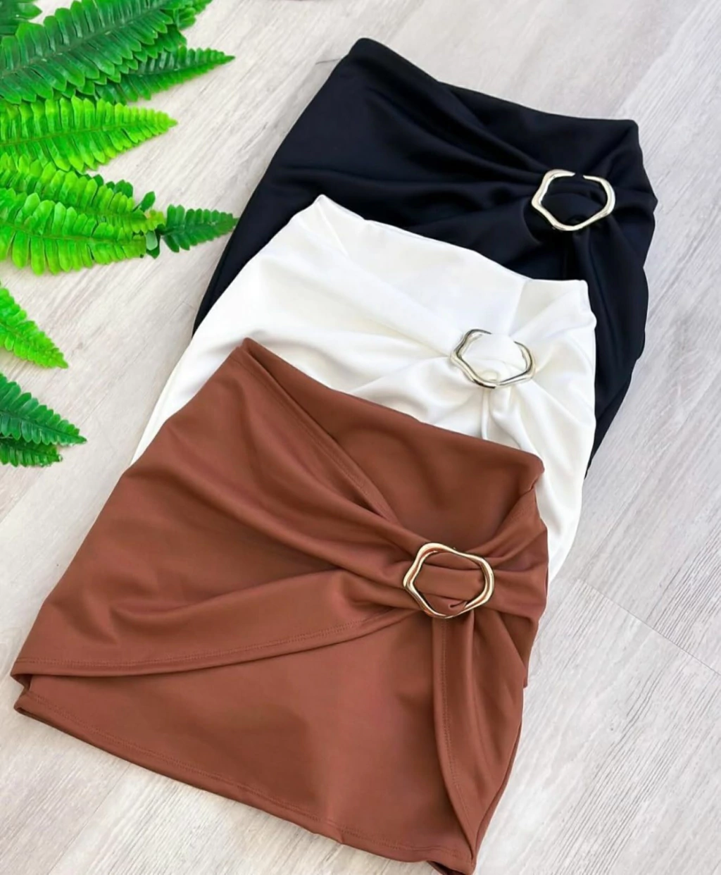 Short Saia Luna