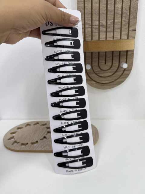 Tira de hebillas negras simples - comprar online