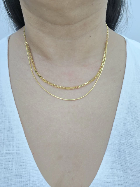 Chocker duplo folheado a ouro 18k corrente cartier e fitinha laminada - comprar online