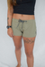 Shorts Barro Verde Musgo na internet