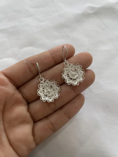 Aretes Rosa María medianos en internet