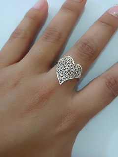 Anillo corazón irregular