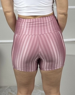 Short Curto 3D Cirré com Viés na internet
