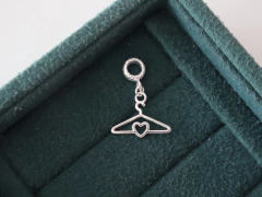 Pingente de Pulseira Cabide