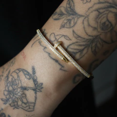 Bracelete Prego Cravejado Ouro