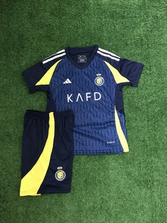 Conjunto Infantil Al Nassr II 2024/25 na internet