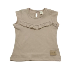 Remer Lujan coquette