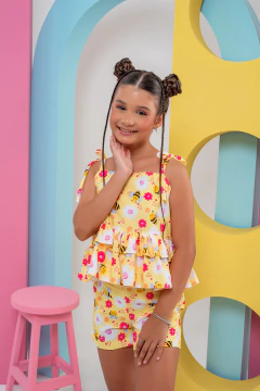 CONJUNTINHO OLÍVIA ABELHINHA AMARELO na internet