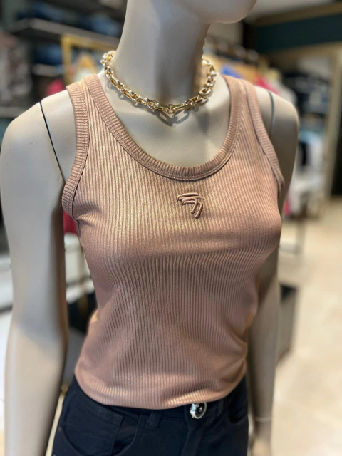 MUSCULOSA PALMA 25