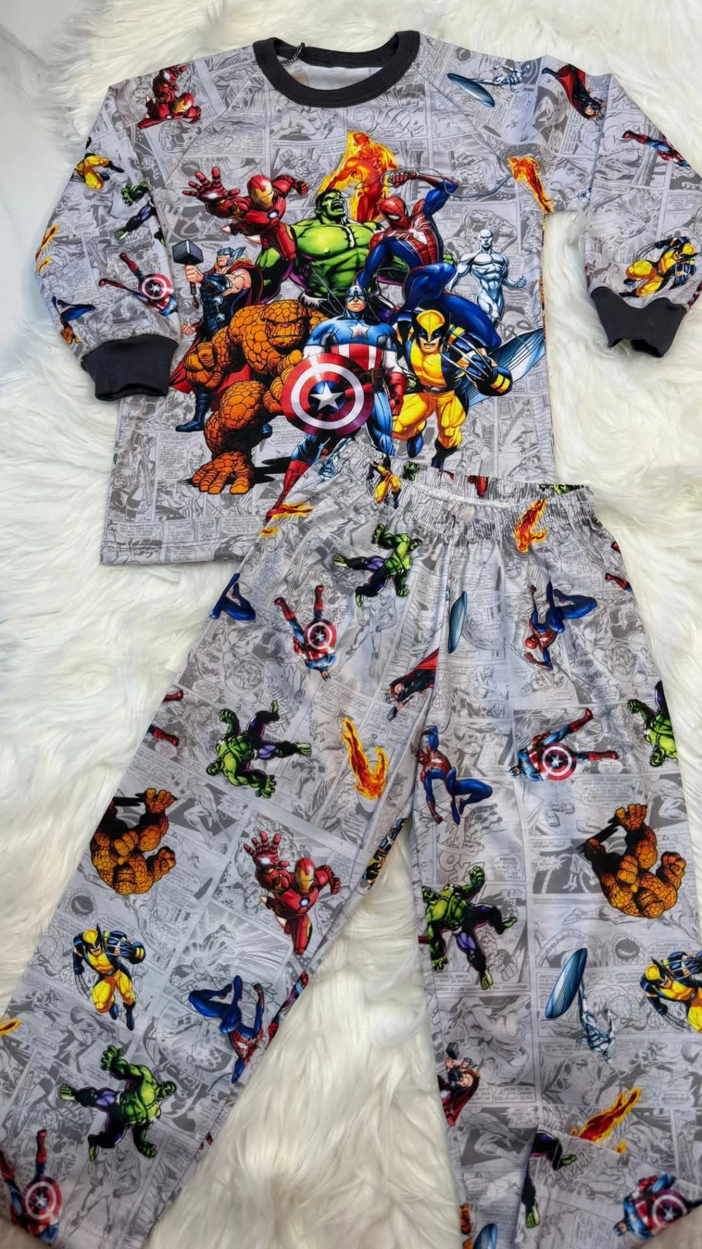 Pijama remera manga larga y pantalon Superheroes