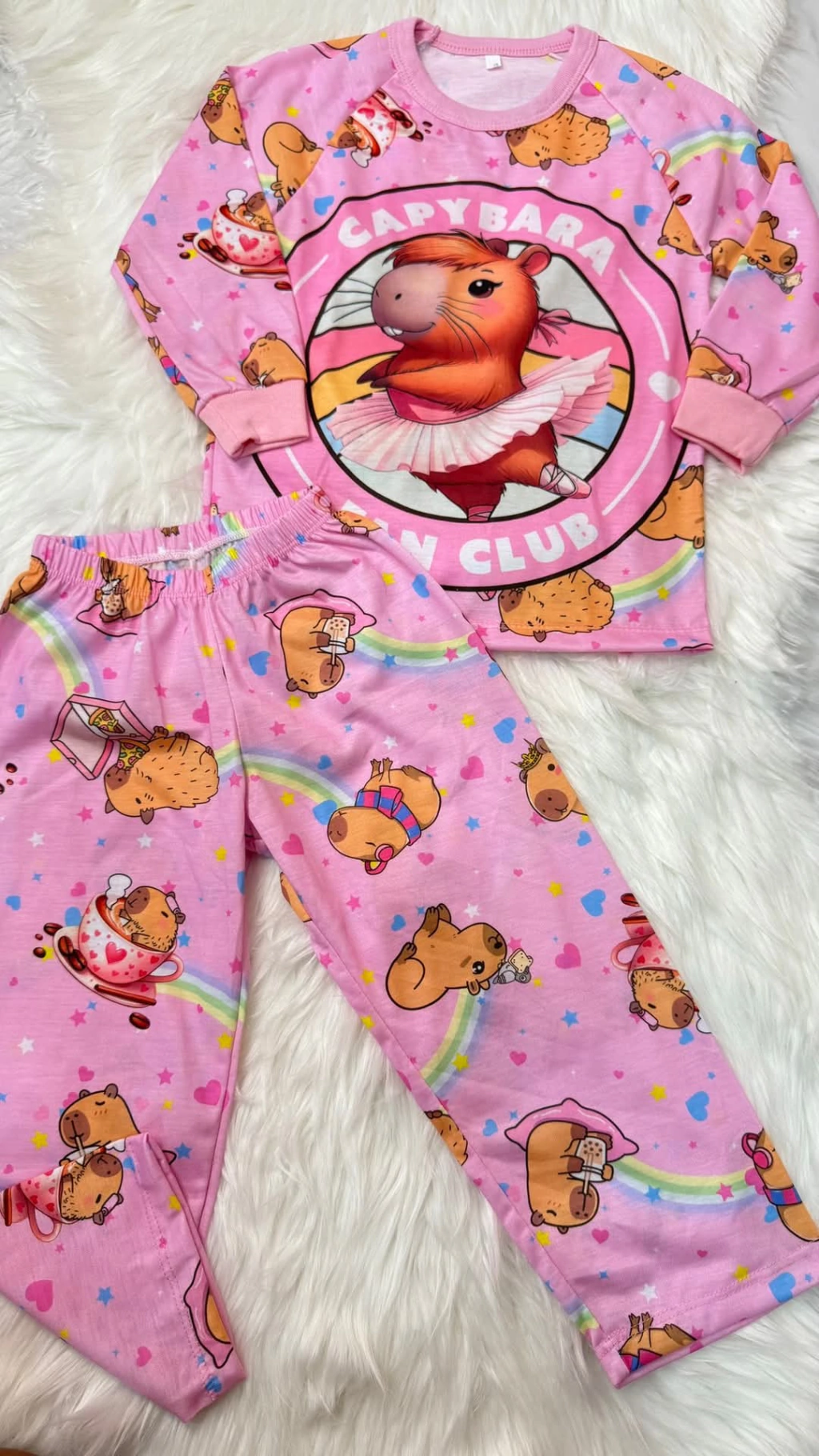 Pijama remera manga larga y pantalon Capybara