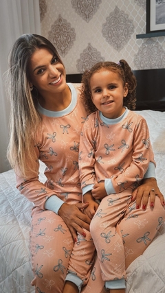 PIJAMA INFANTIL ANNE RIBANA SALMÃO LAÇO