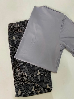 PIJAMA MASCULINO BLUSA CINZA SHORT QUADRICULADO