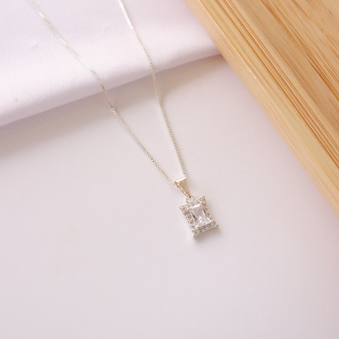 Cordão Pingente Medalha Zirconia - comprar online