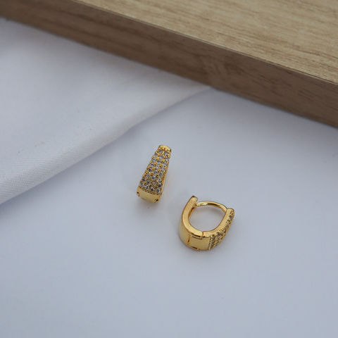 Argolinha Zirconia Oval Grossa