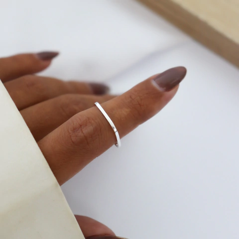 Anel Falange Quadrado Fino