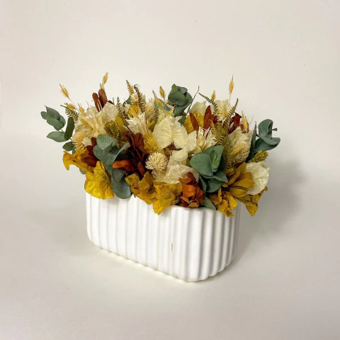 Arranjo de flores desidratas para centro de mesa - comprar online
