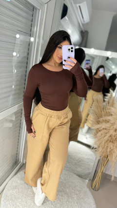 Blusa Ayla 2367 na internet
