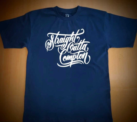 CAMISETA STRAIGHT OUTTA COMPTON (G1 AO G3) - comprar online