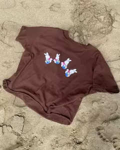 REMERA BUNNY BROWN en internet