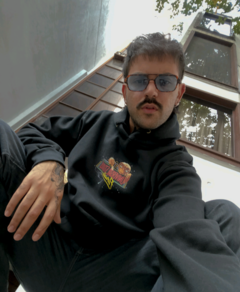 BUZO HOODIE UNIVERSAL - Tienda4Elements
