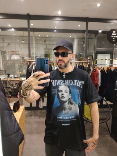 REMERA TAYLOR REPUTATION en internet