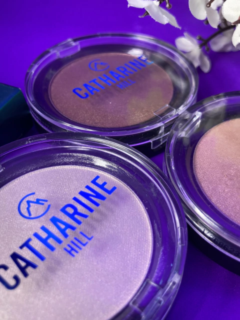 Iluminador catharine hill.