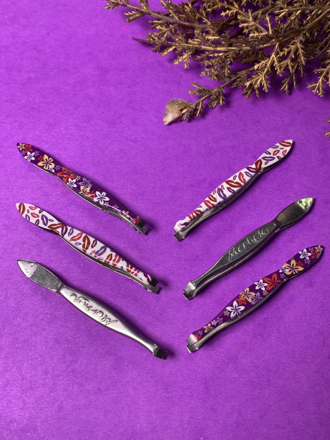 Pinça Descartável.