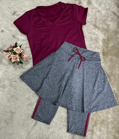 Saia Evasê Calça Corsario detalhe Lateral Cor Cinza Cecilia Plus Size - comprar online