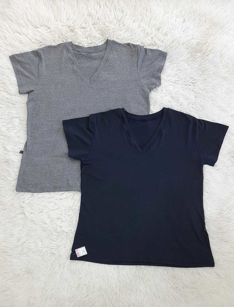 Baby Look manga curta Poliamida gola V Celia na internet