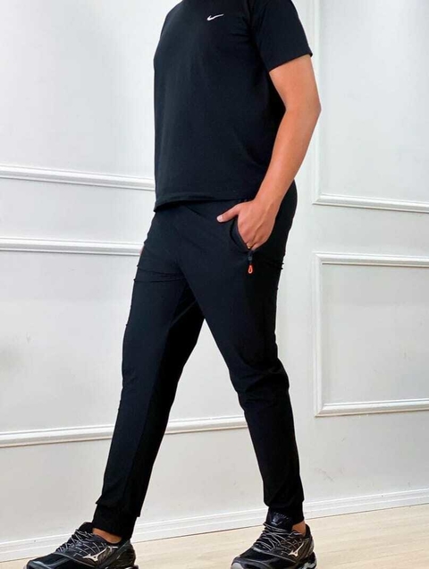 Calça Esportiva Daniel Casual Slim zíper no bolso e punho na barra